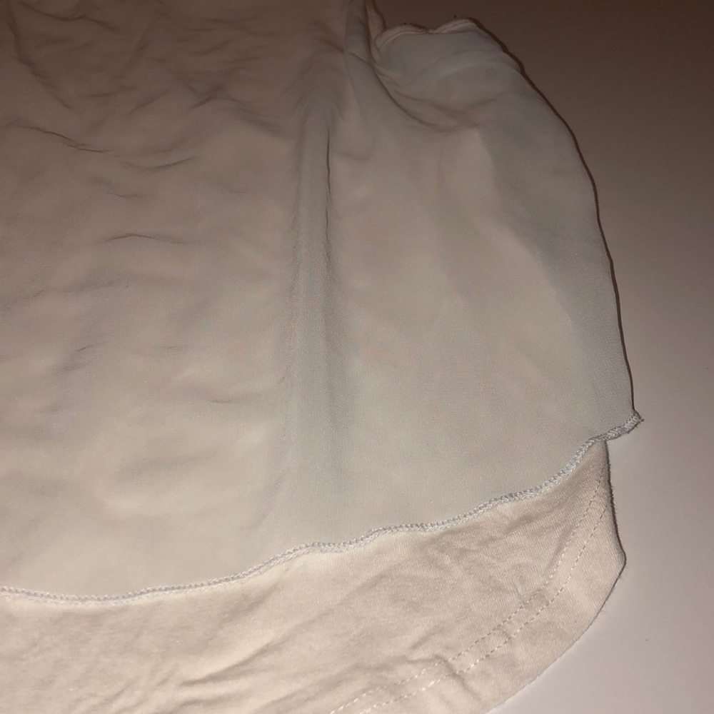 ๐Tank top๐ - Picture 2 of 4